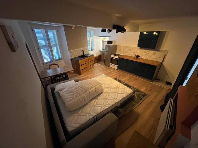 Studio location à Brignoles, Méounes-lès-montrieux