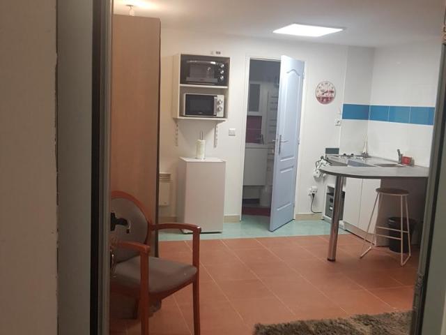 Studio location à Orsay, Le Fond du Guichet