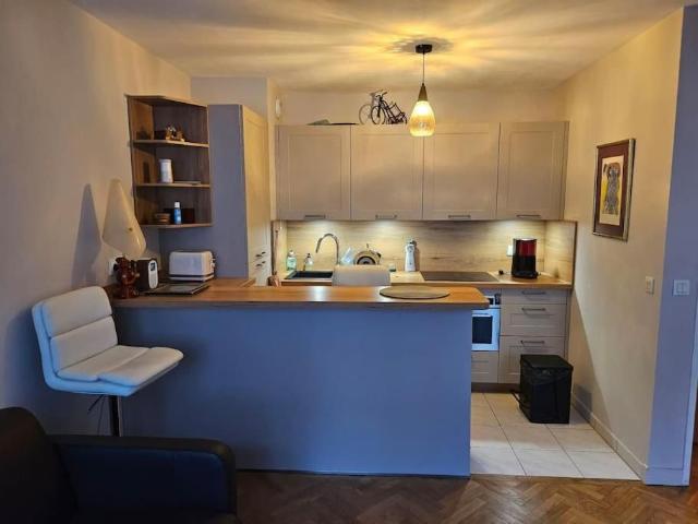 Studio location à Nanterre, Courbevoie