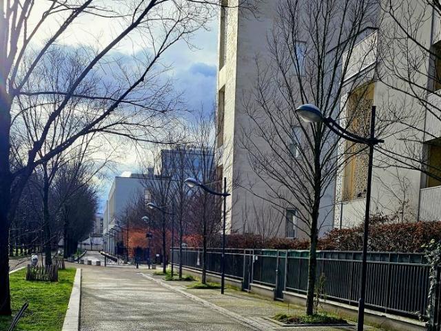 Studio location à France métropolitaine, Gennevilliers