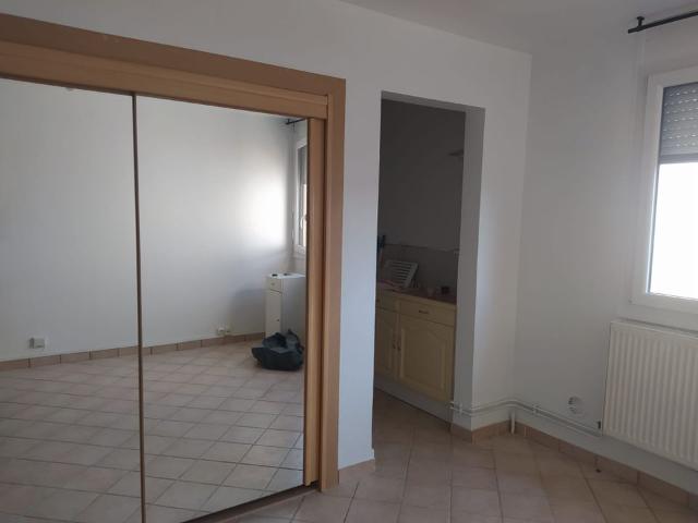 Studio location à Saint-Denis