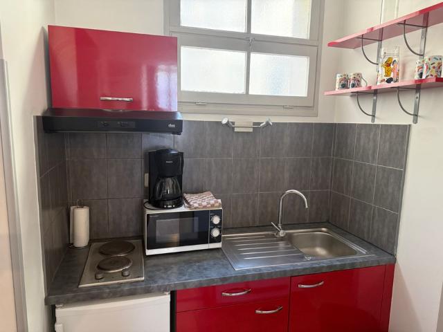 Studio location à Quartier d'Espagne, Nîmes
