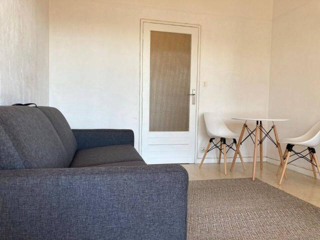 Studio location à Camplanier, Nîmes