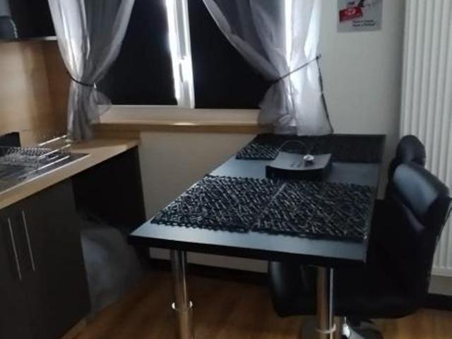 Studio location à Riorges