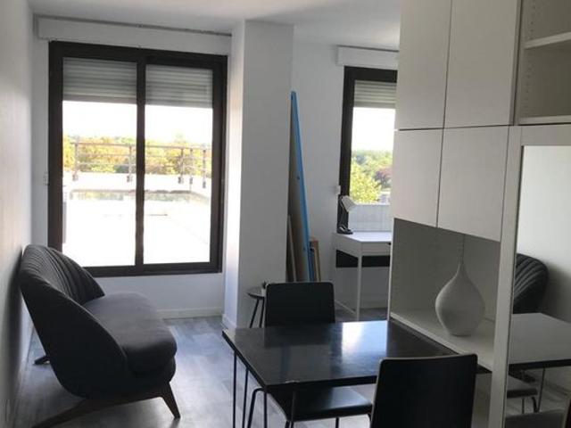 Studio location à Nanterre, Suresnes