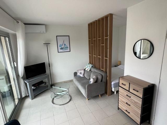Studio location à Grasse, Antibes