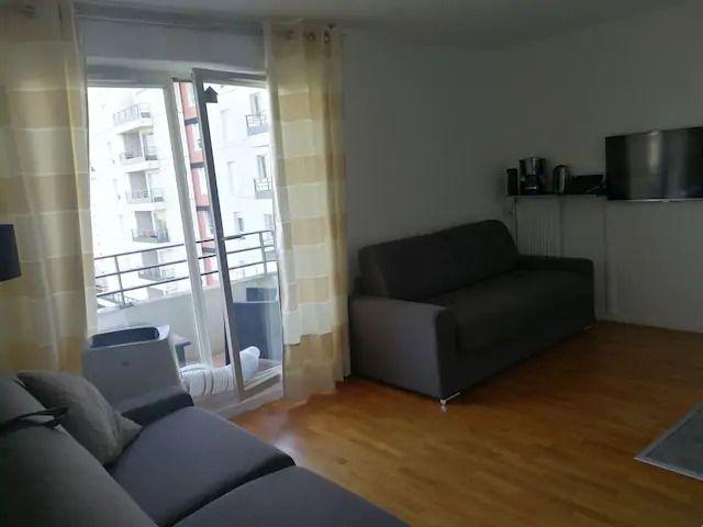 Studio location à Nanterre, Courbevoie