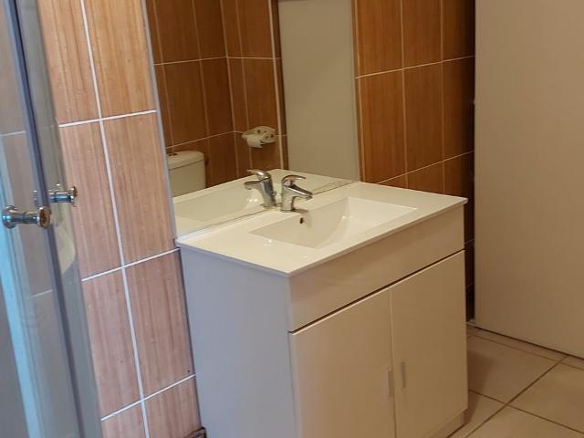 Studio location à ZAC Centre, Saint-Martin-d'Hères