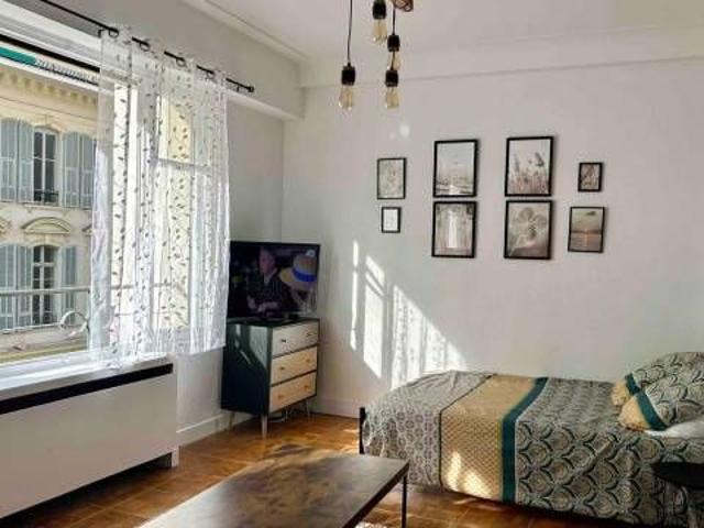Studio location à Nice
