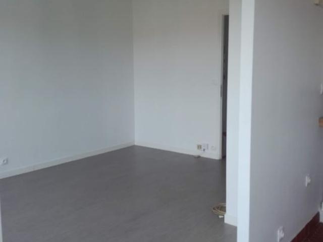Studio location à Maurepas, Yvelines