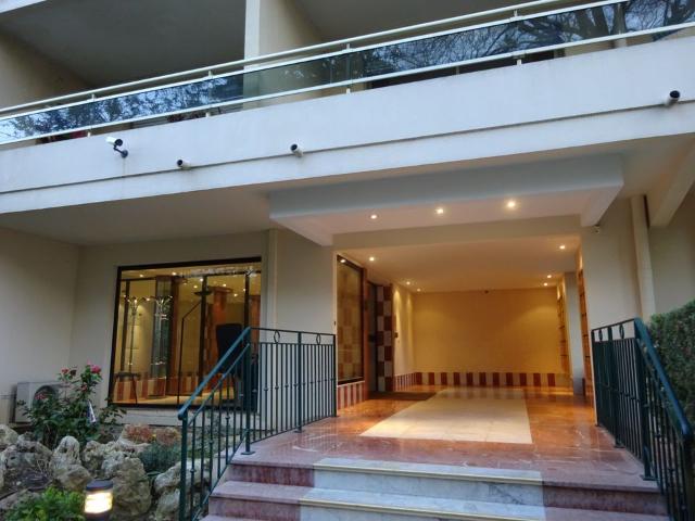 Studio location à Grasse, Cannes