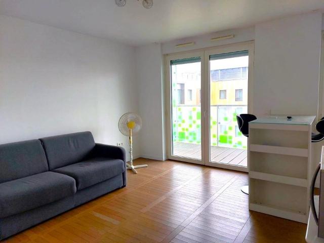 Studio location à Nanterre, Courbevoie