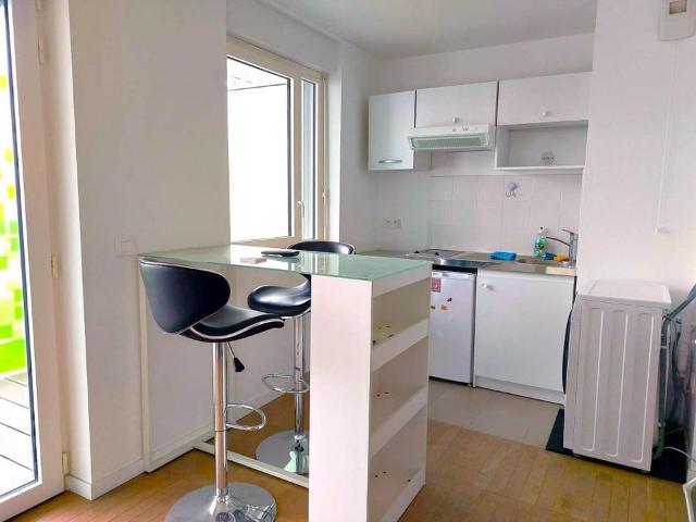 Studio location à Nanterre, Courbevoie