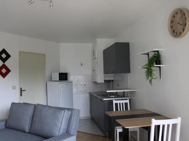 Studio location à Évry, Petit-bourg