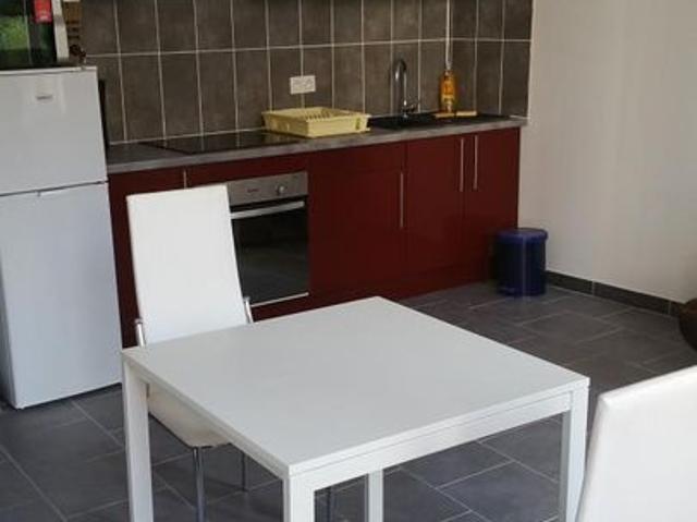 Studio location à Carpentras, Orange