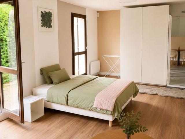 Studio location à Versailles, Plaisir