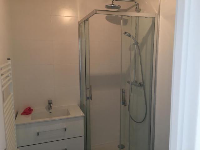 Studio location à France métropolitaine, Puteaux