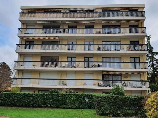 Studio location à Nanterre, Rueil-malmaison