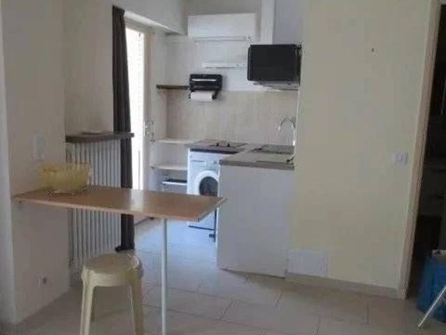 Studio location à Grasse, Antibes