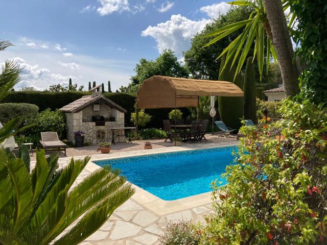 Studio location à Grasse, Mougins