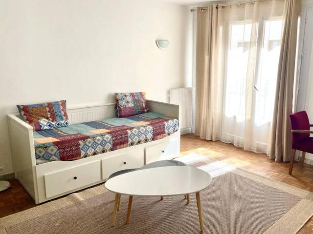 Studio location à Suresnes, Martinique