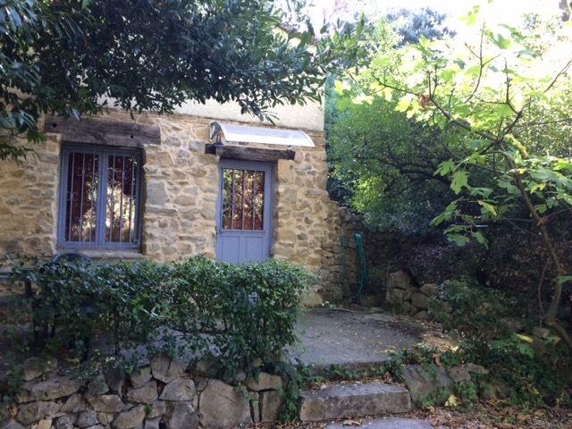 Studio location à Quartier d'Espagne, Nîmes