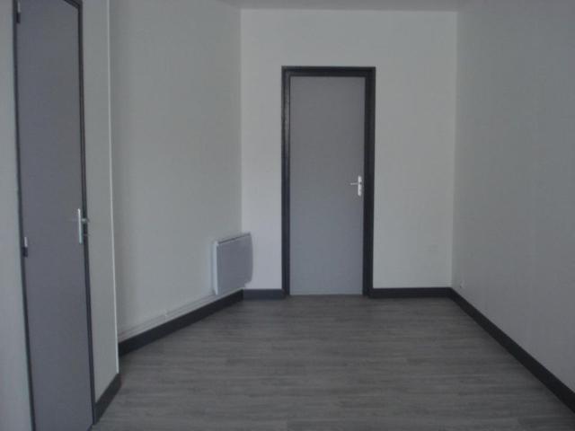 Studio location à Saintes