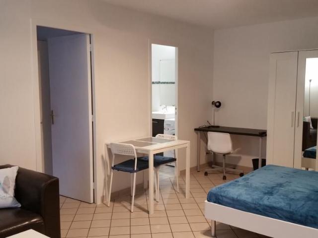 Studio location à Versailles, Saint-cyr-l'ecole