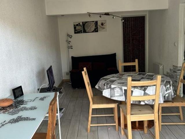 Studio location à Arrondissement de Toulon, Le Pradet