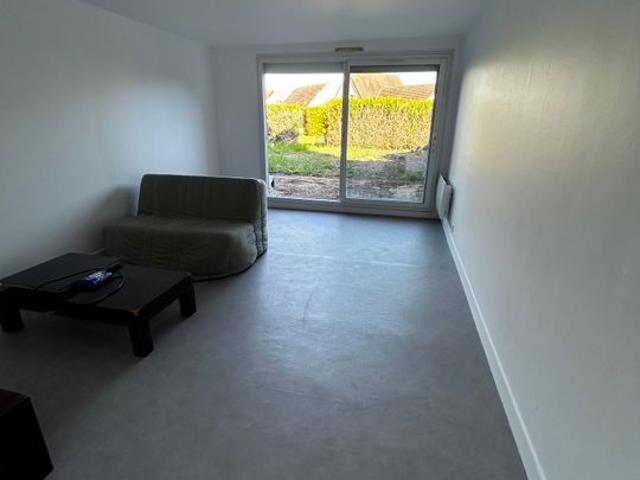 Studio location à Chartres, Voves