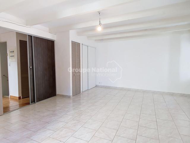 Studio location à Nîmes, Pont-saint-esprit