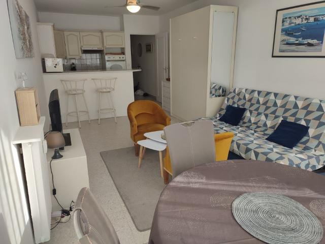 Studio location à Grasse, Antibes