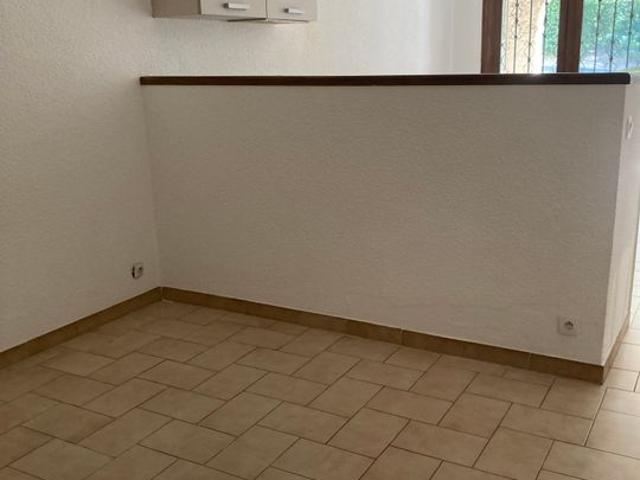 Studio location à Arrondissement de Draguignan, Draguignan