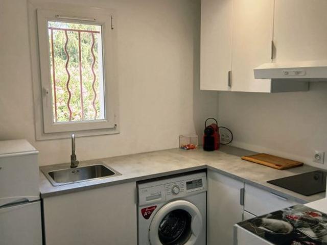 Studio location à Brignoles, Villecroze
