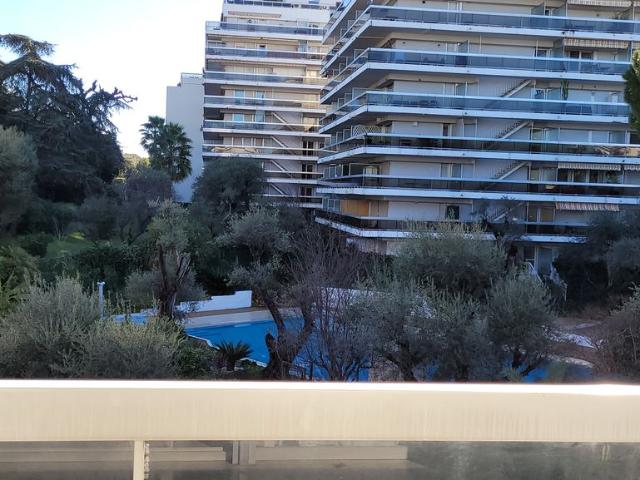 Studio location à Grasse, Antibes