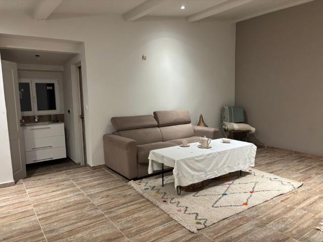 Studio location à Grasse, Biot