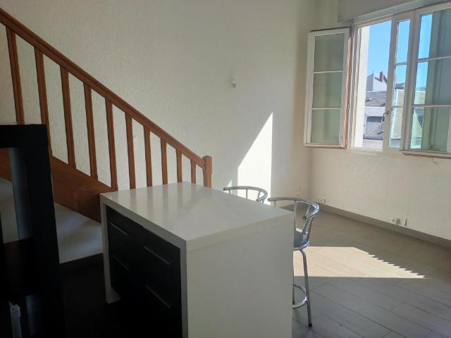 Studio location à Limoges, Carnot