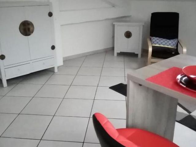 Studio location à Le Bachut, Lyon