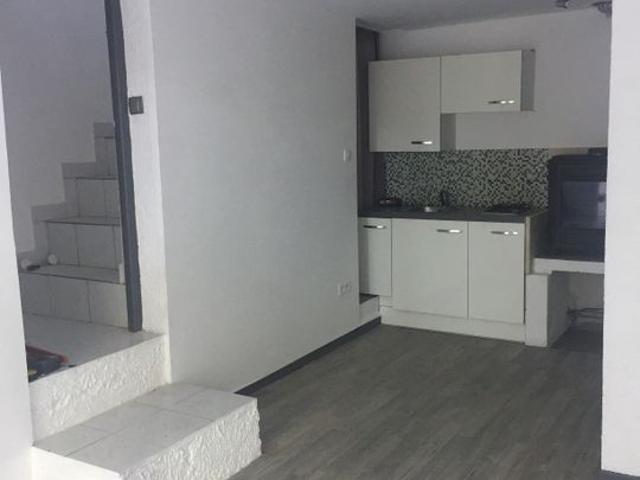 Studio location à Saint-Marcel-d'Ardèche, Ardèche