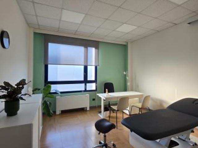 Ufficio in affitto a Quartiere Navile, Bologna