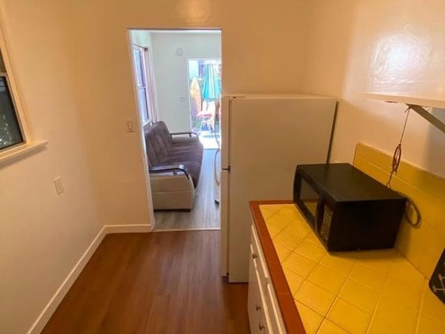 Room for rent in Canoga Park, California