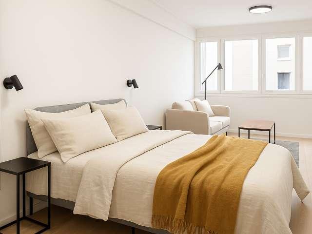 Studio location à France métropolitaine, Clichy