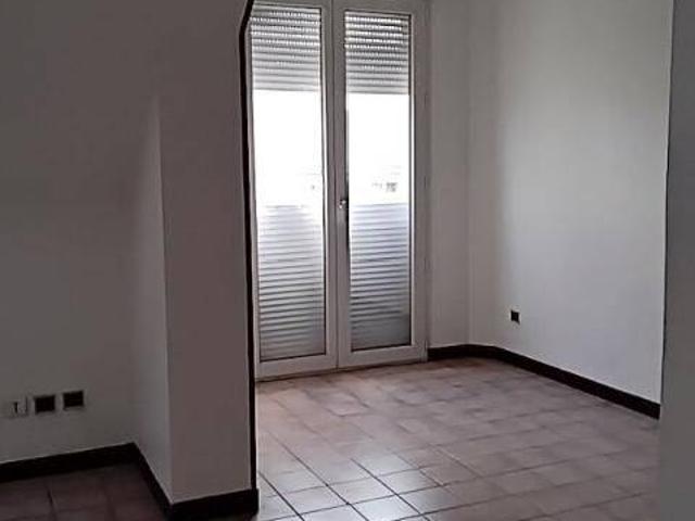 Studio location à Zone d'activités commerciales de Bellevue, Autun