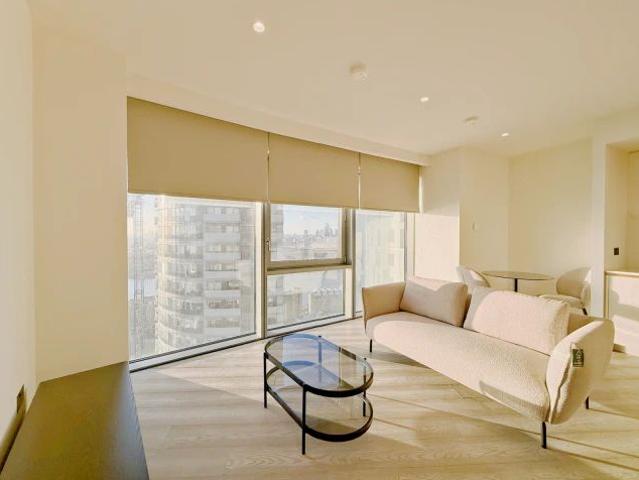 Studio for rent in London Borough of Tower Hamlets, Greater London