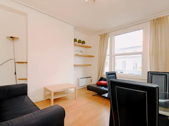 Studio for rent in Earl's Court, Greater London
