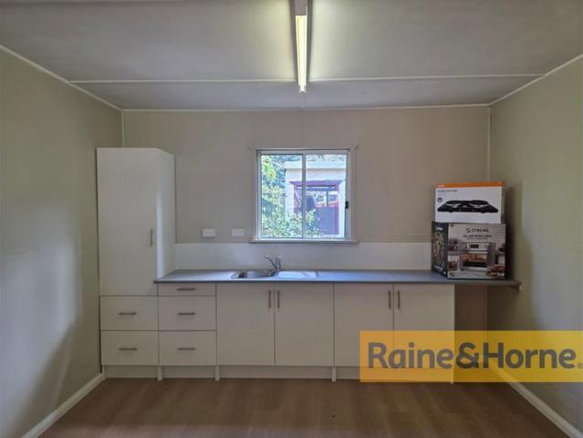 Granny Flat for rent in Umina Beach, New South Wales