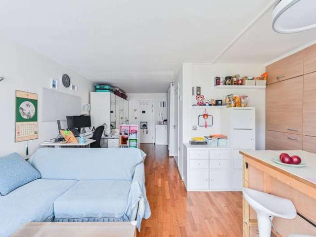 Studio for sale in Lewisham, Deptford Studio for sale in Lewisham, Deptford