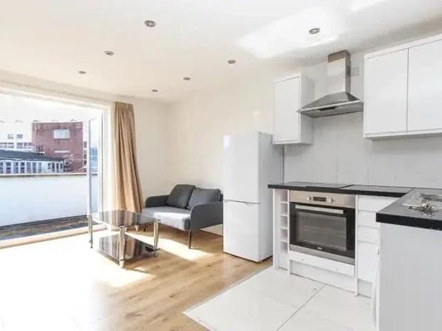 Studio for rent in Royal Borough of Kensington and Chelsea, Greater London