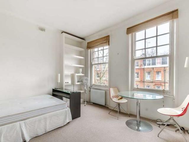 Studio for rent in Earl's Court, Earl's Court