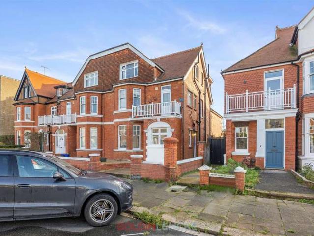Studio for sale in Aldrington
